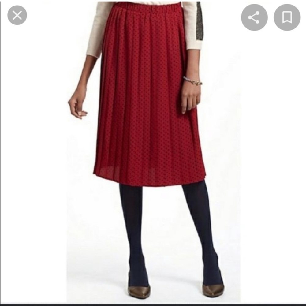 Adorable Anthropologie pleated polkadot pull on midi skirt by